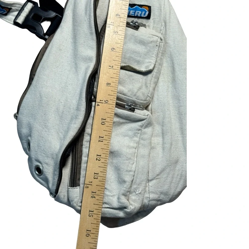 Meru Sling Bag Unisex OS White Good Canvas Crossbody Gorpcore Hiking Outdoor